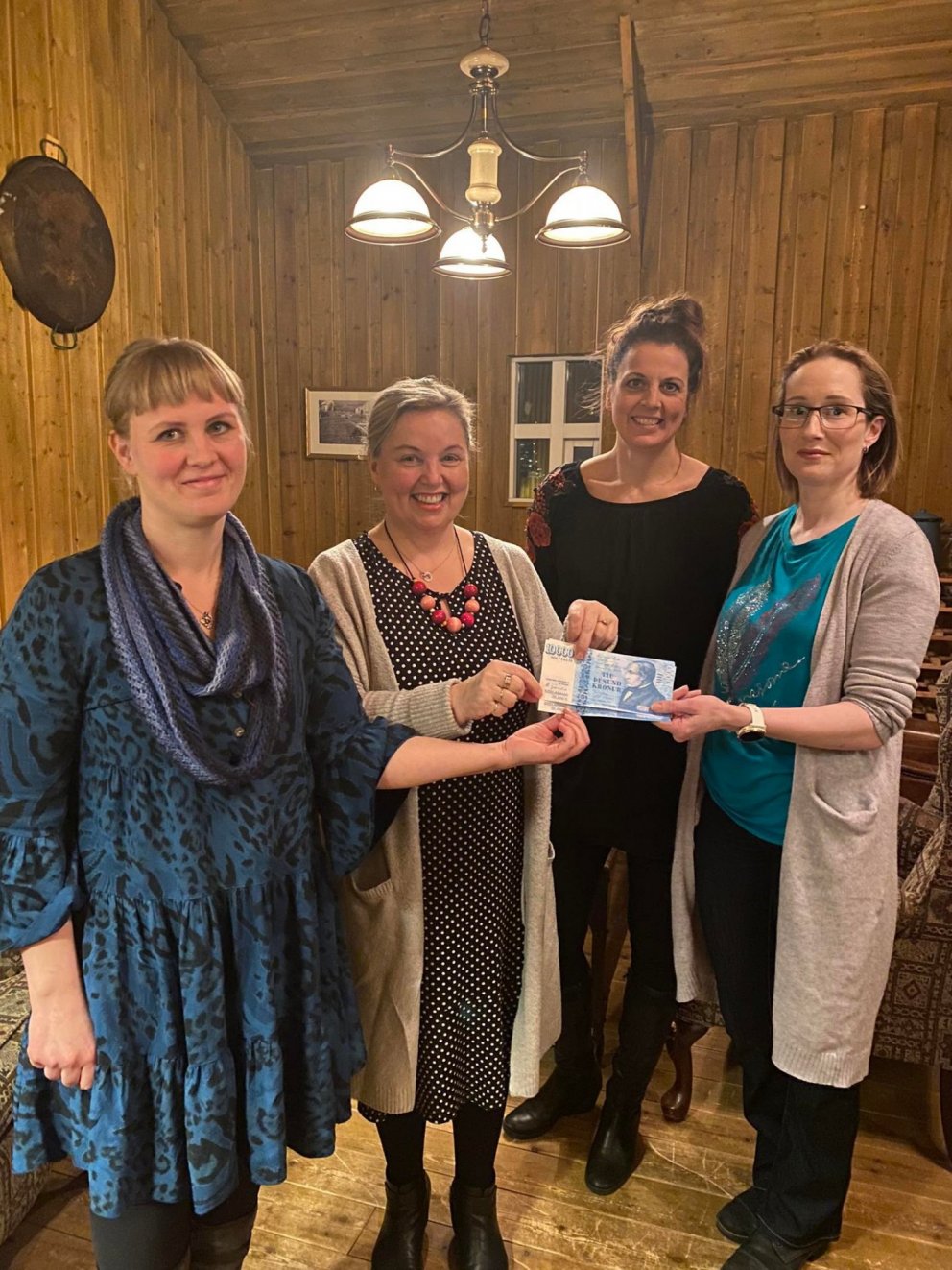 Gjöf til söfnunar fyrir Hreystibraut við Víkurskóla