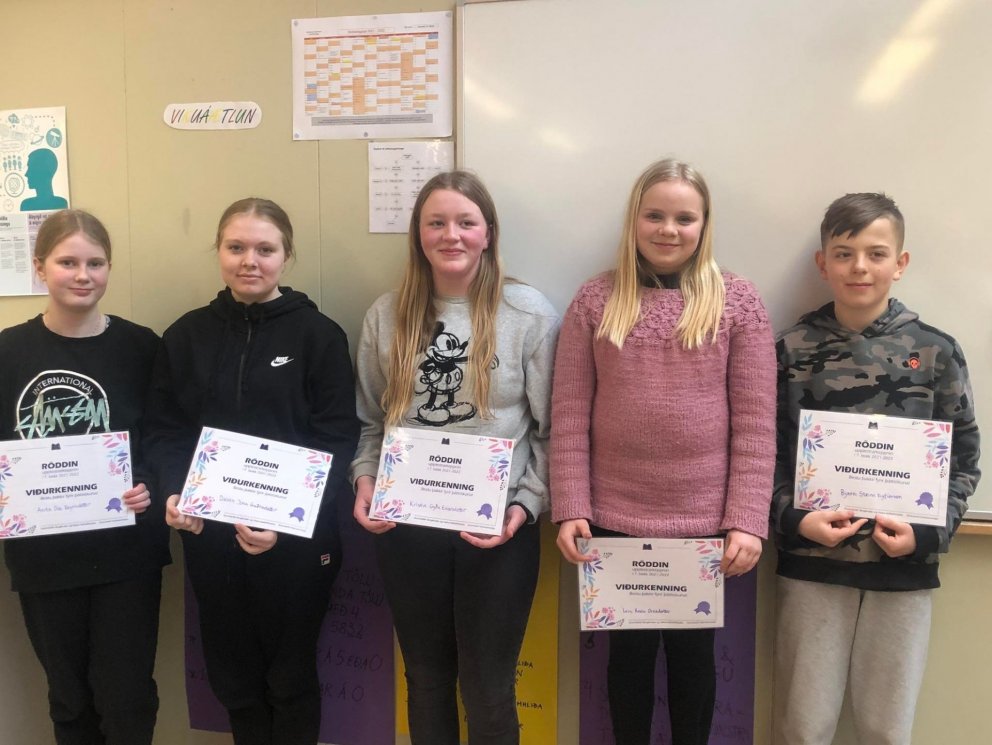 Röddin, upplestrarkeppni Víkurskóla.