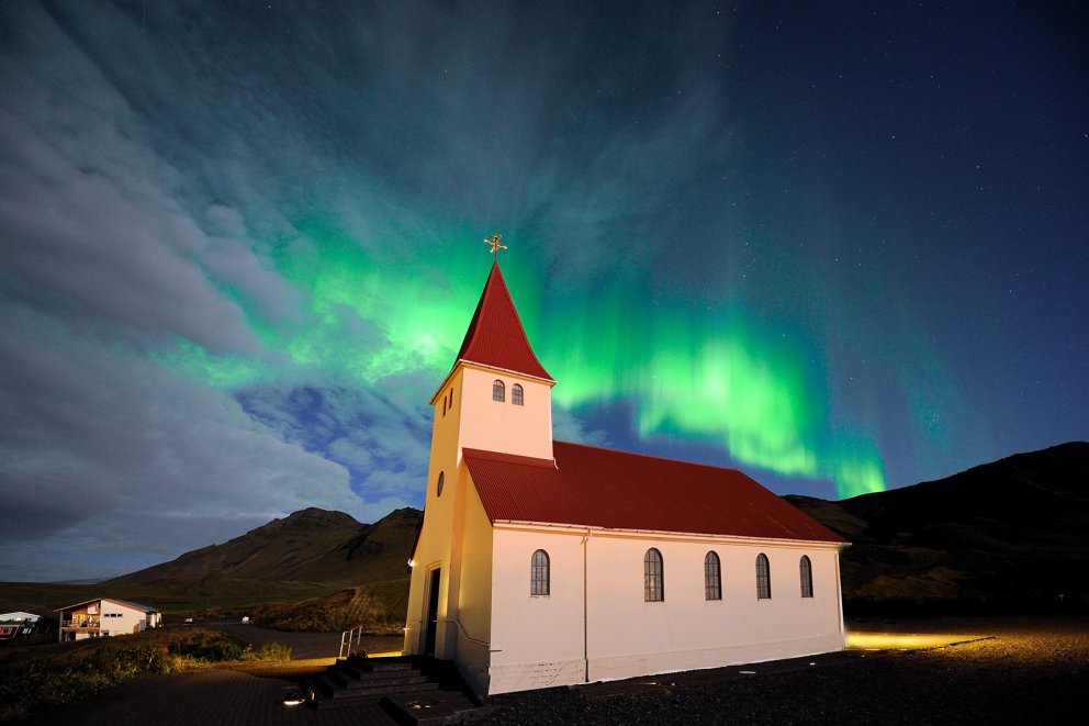 Kveðjuguðsþjónusta og kveðjukaffi - Víkurkirkja