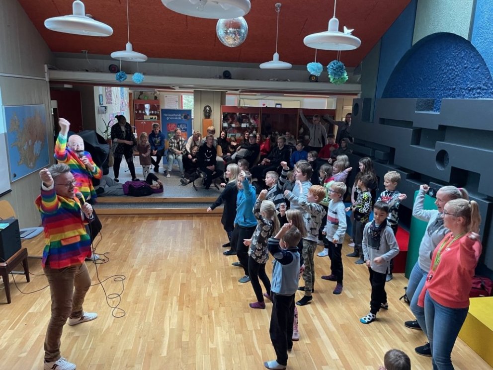 List fyrir alla í Víkurskóla.