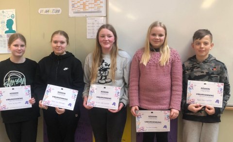 Röddin, upplestrarkeppni Víkurskóla.