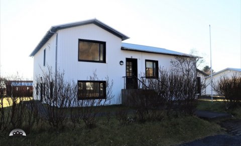 Sunnubraut 5 til sölu